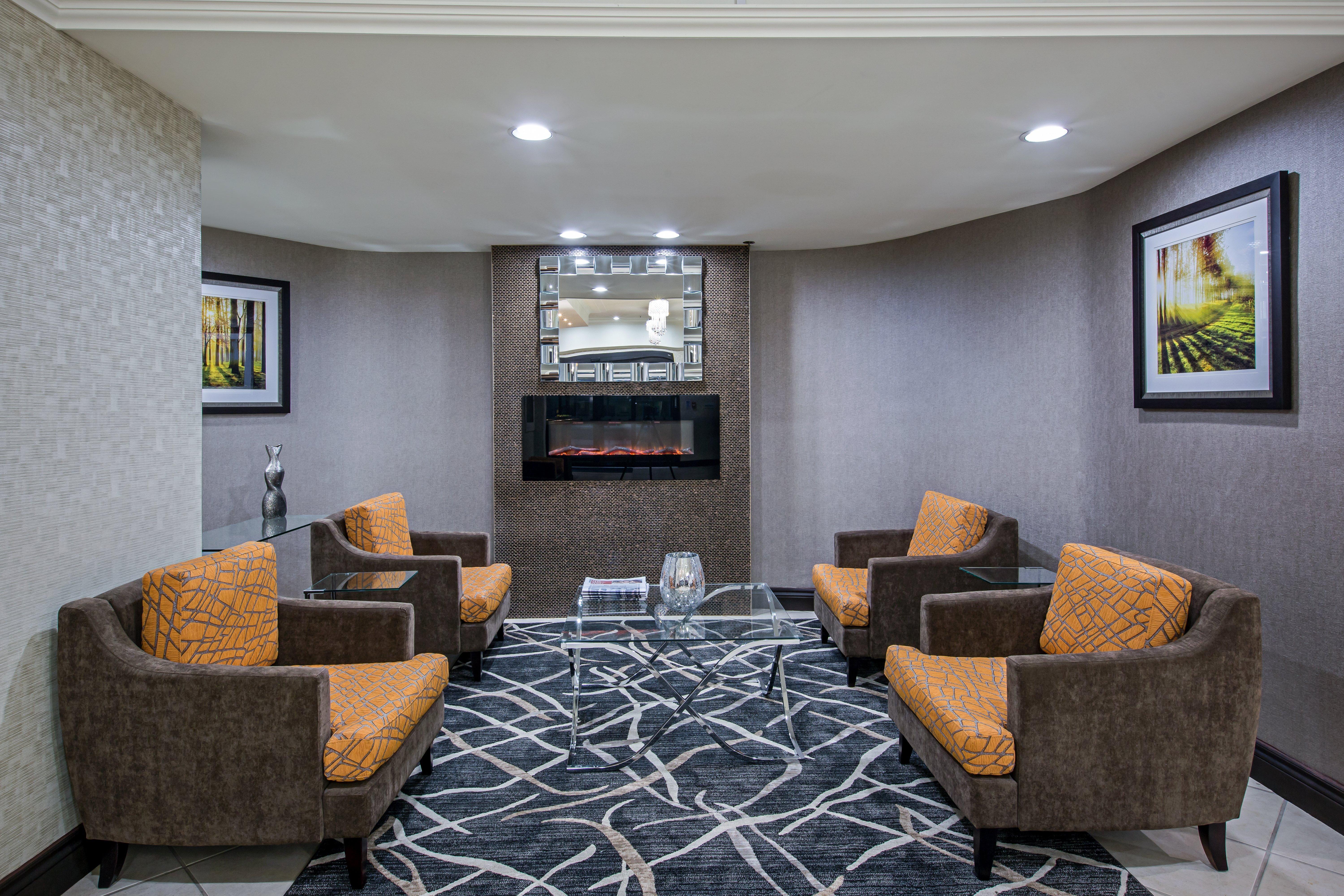 Quality Inn & Suites Regina Downtown Экстерьер фото