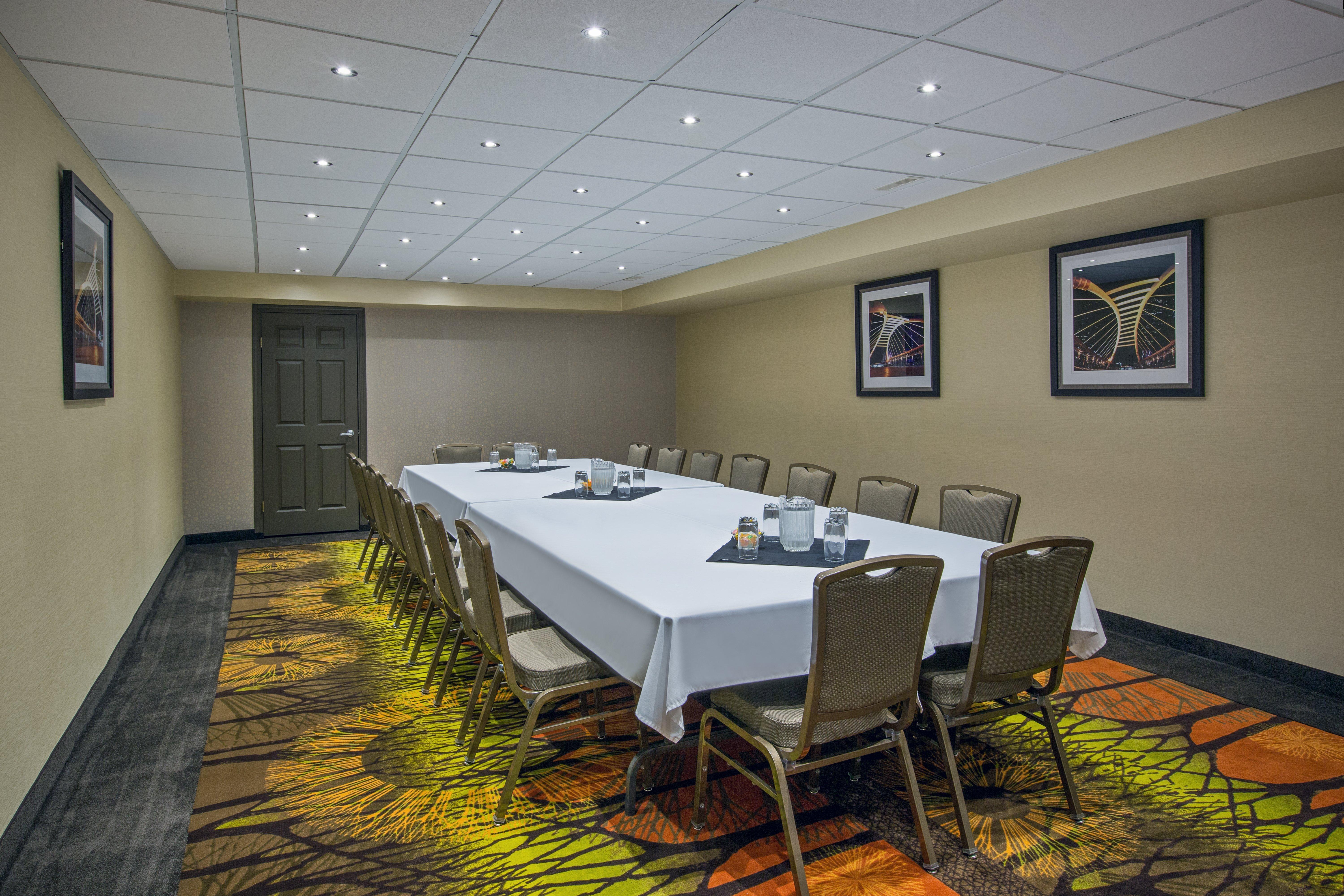 Quality Inn & Suites Regina Downtown Экстерьер фото
