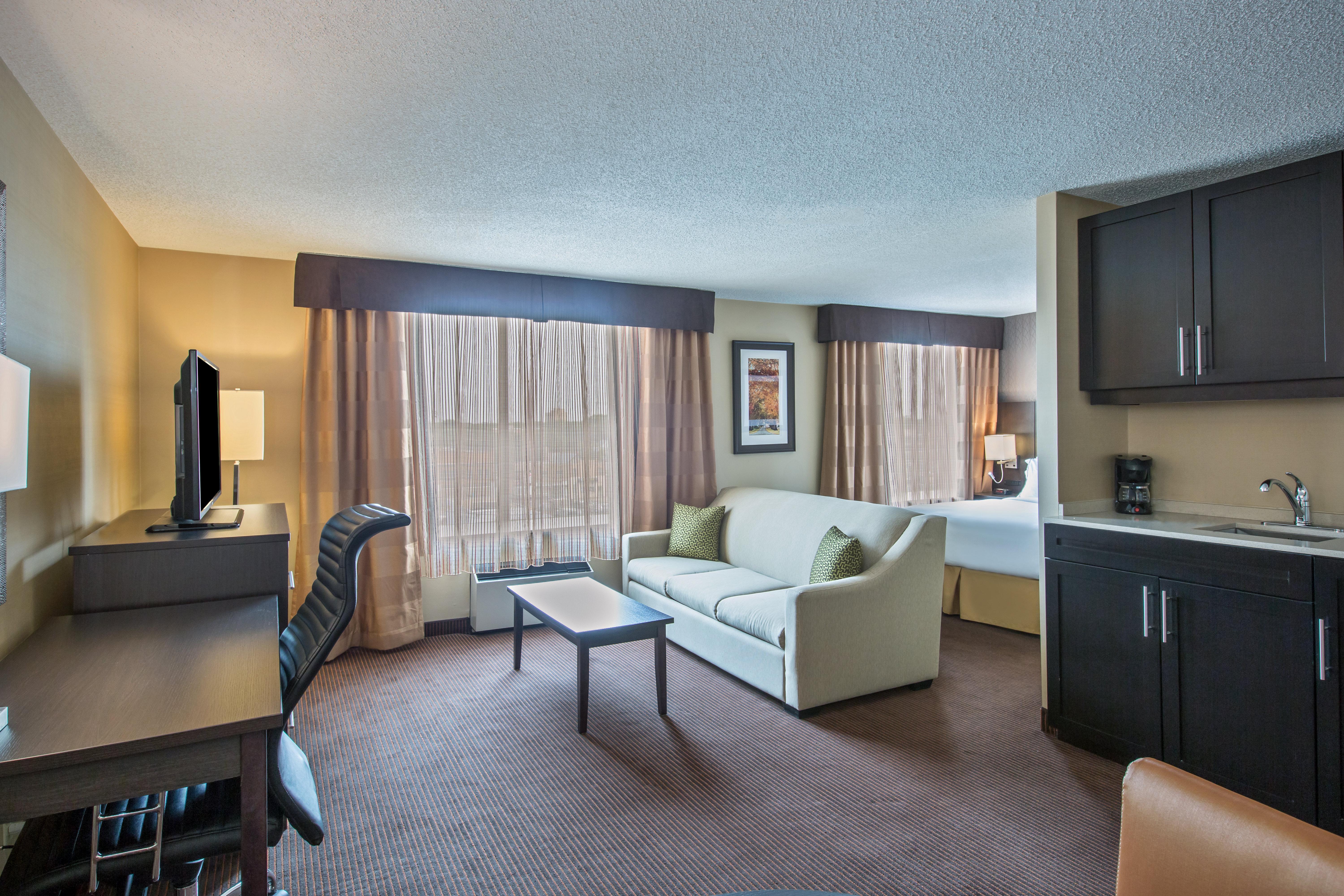 Quality Inn & Suites Regina Downtown Экстерьер фото